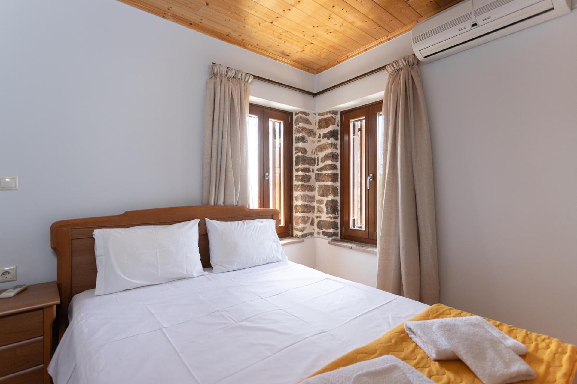 NafpaktosTo Spiti Sto Castroアパートメント エクステリア 写真